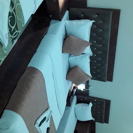 Hotel Golden Hayyath Inn Bombaj Zewnętrze zdjęcie