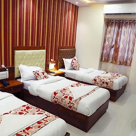 Hotel Golden Hayyath Inn Bombaj Zewnętrze zdjęcie