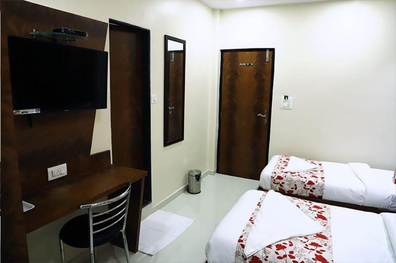 Hotel Golden Hayyath Inn Bombaj Zewnętrze zdjęcie