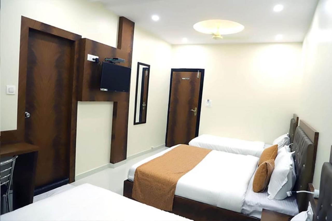 Hotel Golden Hayyath Inn Bombaj Zewnętrze zdjęcie